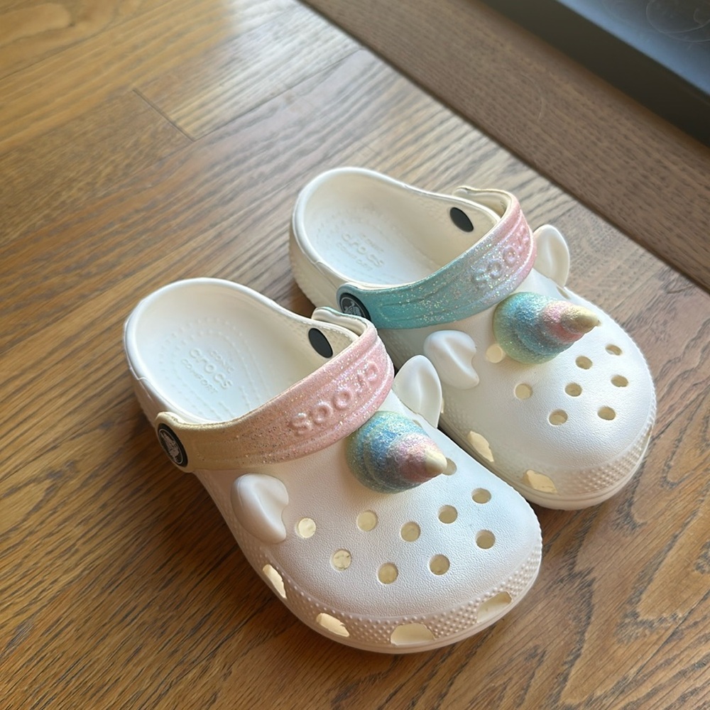EUC unicorn crocs size 9